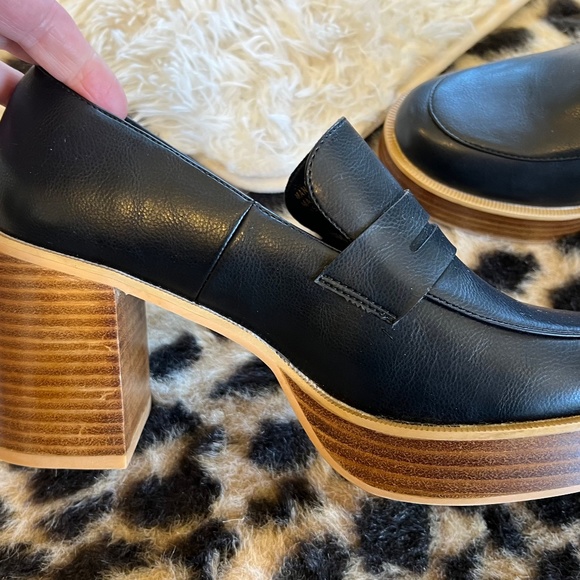 Oasis Society Hannah Shoe, Blk - Picture 4 of 14